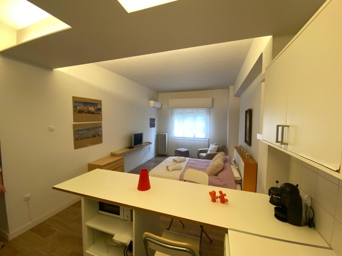 Cozy Studio At Koukaki Athens Exterior photo